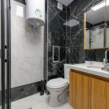 Azur Garden 64 Διαμέρισμα Shkorpilovtsi