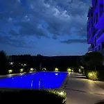 Azur Garden 64 *