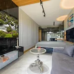 Azur Garden 64 شقة
