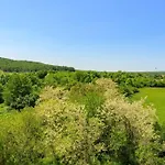 Azur Garden 64 *