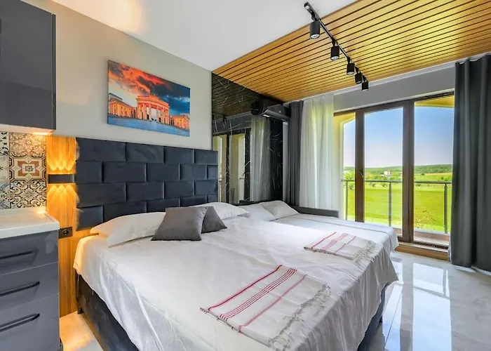 Azur Garden 64 Shkorpilovtsi